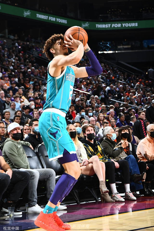 杜兰特迎来 杜兰特迎来